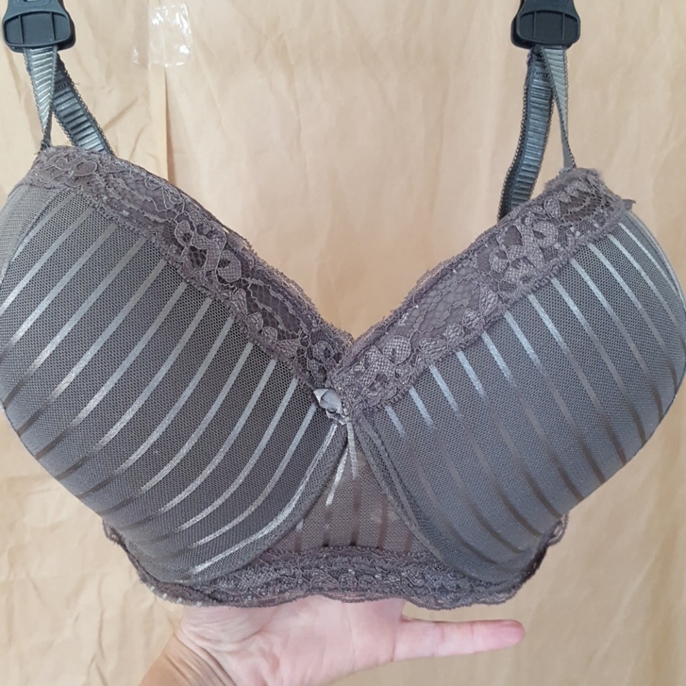 QT Bra size 44D